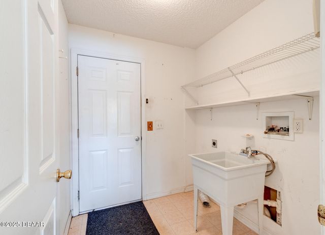 613 Aubrey Lane, South Daytona, FL 32119