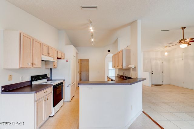 613 Aubrey Lane, South Daytona, FL 32119