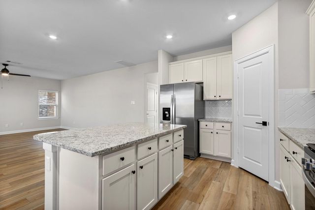 10807 Hickory Lane, Beasley, TX 77417