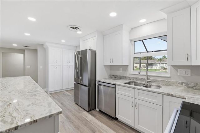 5051 Fairfield DR, Fort Myers, FL 33919