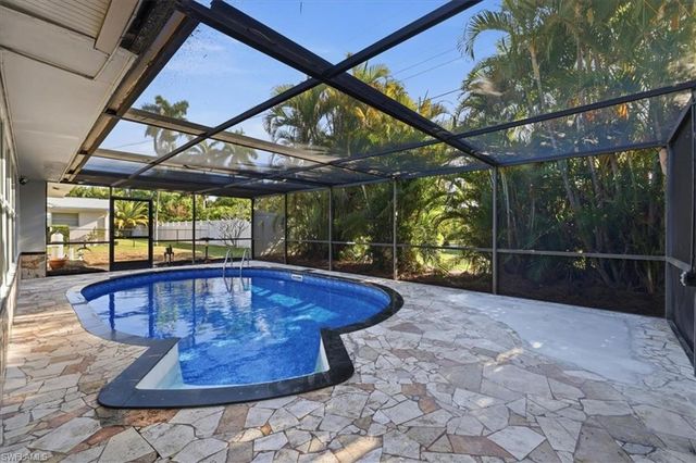 5051 Fairfield DR, Fort Myers, FL 33919