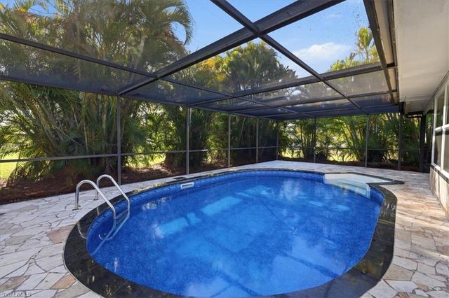 5051 Fairfield DR, Fort Myers, FL 33919