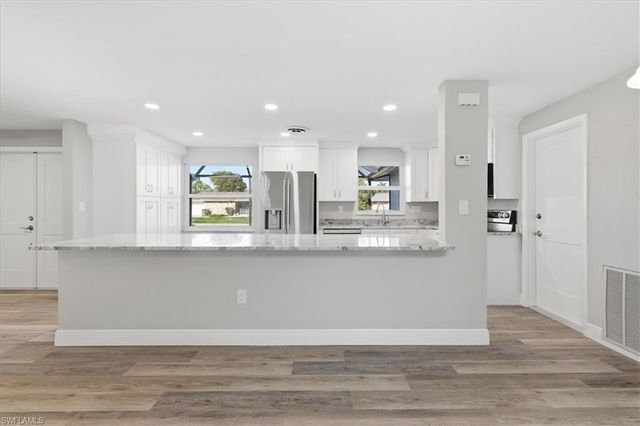 5051 Fairfield DR, Fort Myers, FL 33919