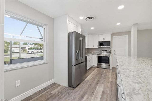 5051 Fairfield DR, Fort Myers, FL 33919