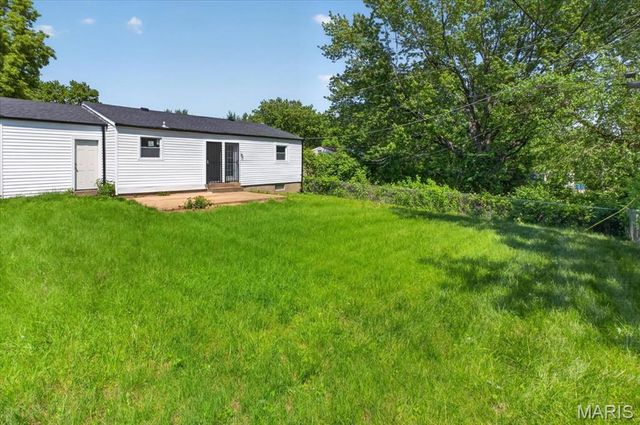 2508 Countess Drive, St Louis, MO 63136
