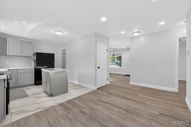 2508 Countess Drive, St Louis, MO 63136