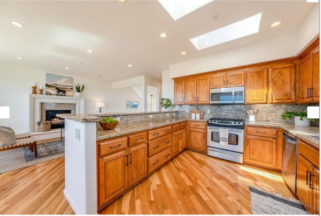 423 Hillcrest Drive, Aptos, CA 95003