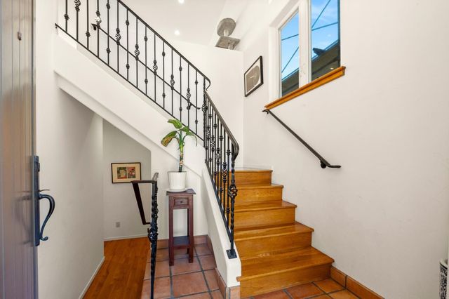 423 Hillcrest Drive, Aptos, CA 95003