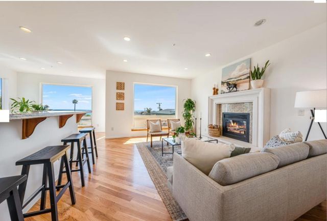 423 Hillcrest Drive, Aptos, CA 95003