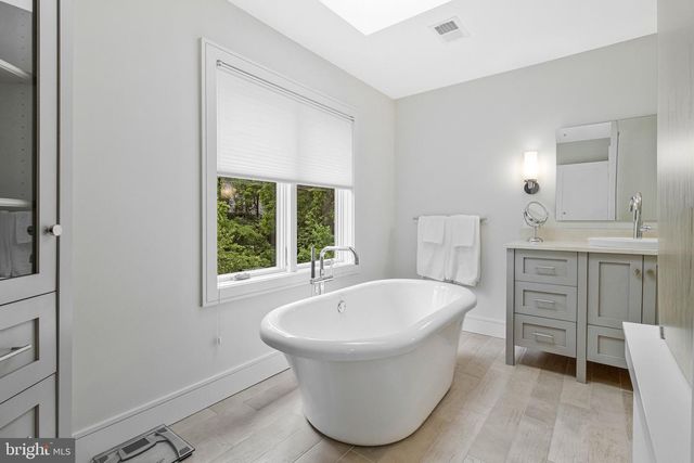 4403 KIRCHNER CT, Alexandria, VA 22304