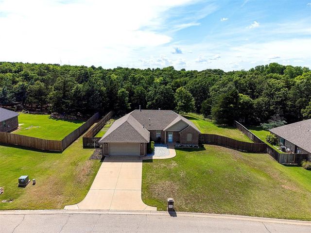 12195 Hidden Run Road, Guthrie, OK 73044