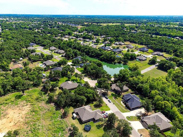 12195 Hidden Run Road, Guthrie, OK 73044