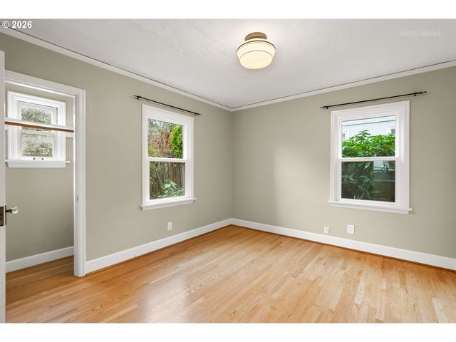 1915 Ne 56TH Ave, Portland, OR 97213