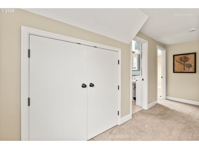 1915 Ne 56TH Ave, Portland, OR 97213