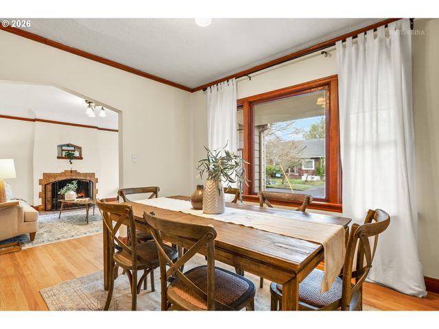 1915 Ne 56TH Ave, Portland, OR 97213