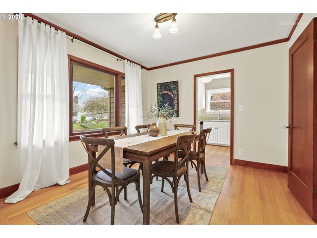 1915 Ne 56TH Ave, Portland, OR 97213