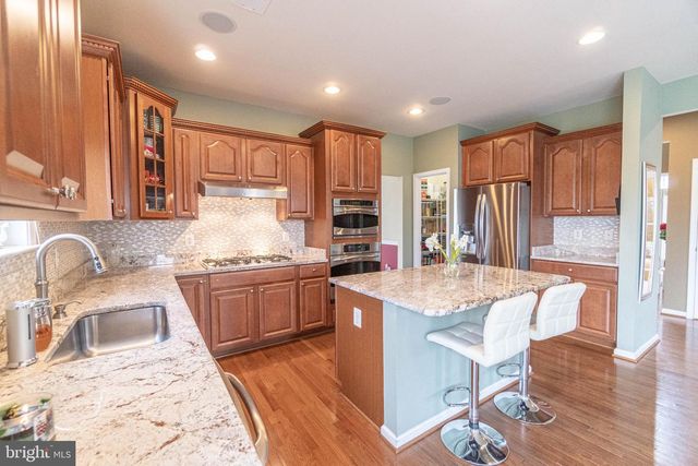 21934 BLACKHEATH WAY, Ashburn, VA 20148