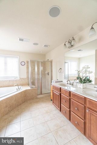 21934 BLACKHEATH WAY, Ashburn, VA 20148