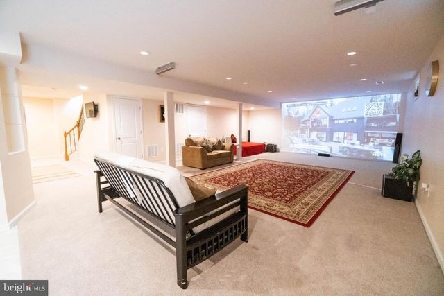 21934 BLACKHEATH WAY, Ashburn, VA 20148