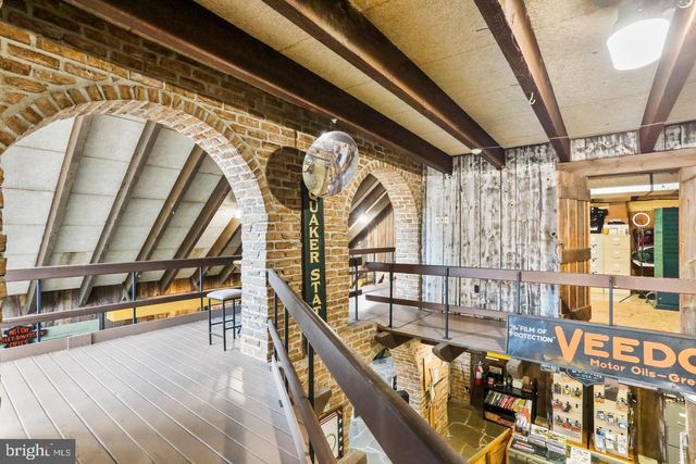 6210 CHAMBERSBURG RD, Fayetteville, PA 17222