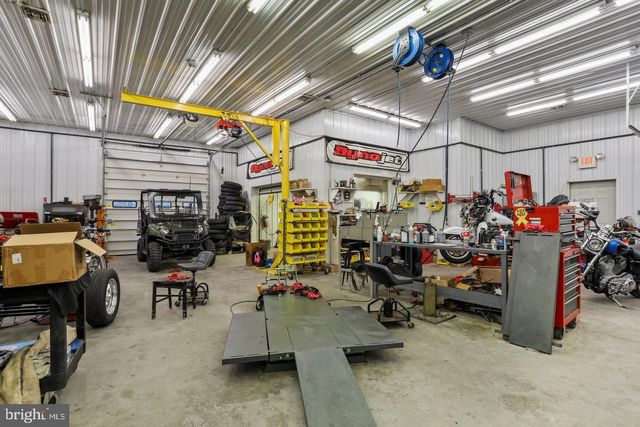 6210 CHAMBERSBURG RD, Fayetteville, PA 17222