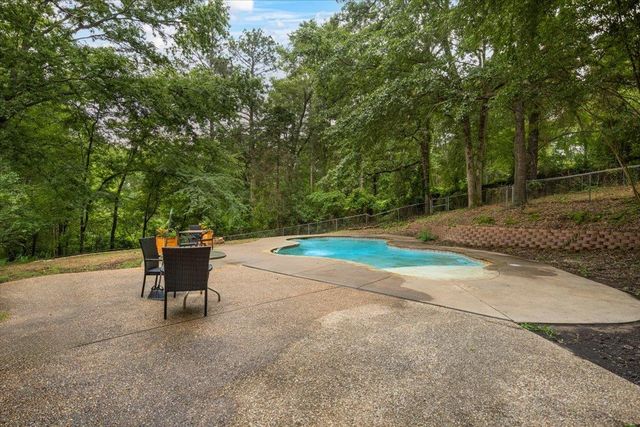 201 FM 2911, Big Sandy, TX 75755