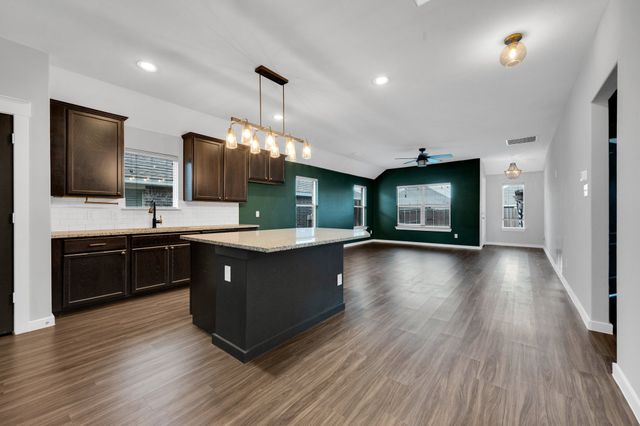 2615 Cannon Court, Glenn Heights, TX 75154