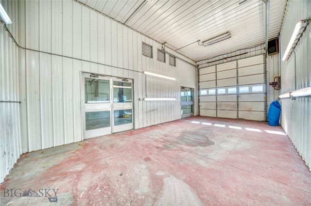 511 Table Mountain Drive, Gallatin Gateway, MT 59730