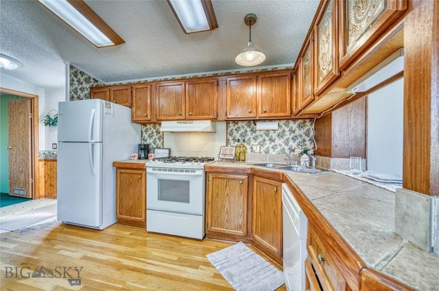 511 Table Mountain Drive, Gallatin Gateway, MT 59730