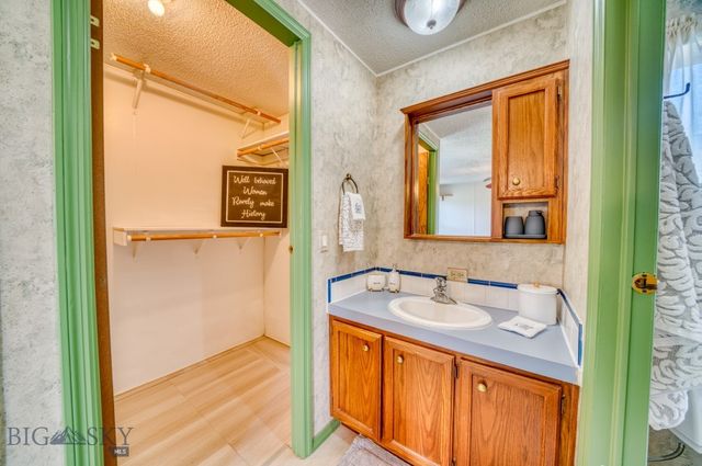 511 Table Mountain Drive, Gallatin Gateway, MT 59730