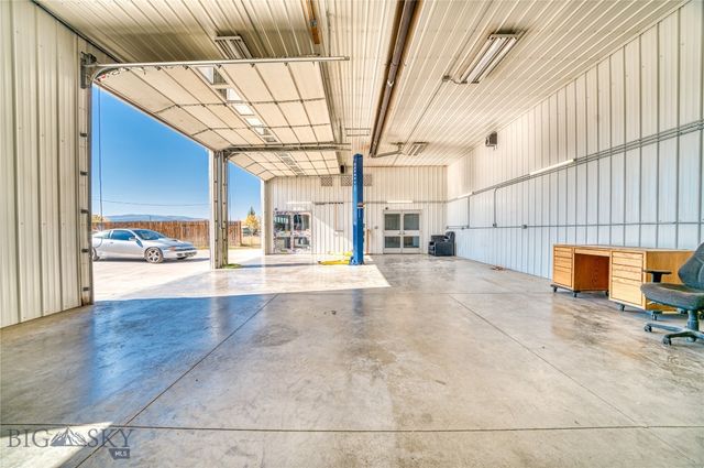 511 Table Mountain Drive, Gallatin Gateway, MT 59730