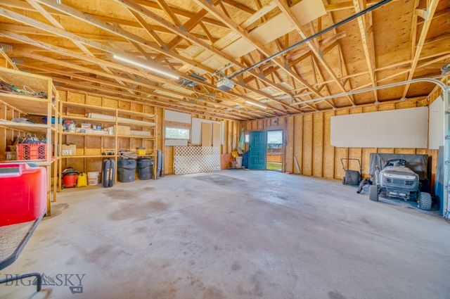 511 Table Mountain Drive, Gallatin Gateway, MT 59730