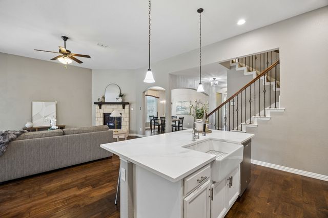 908 Mist Flower Drive, Little Elm, TX 75068
