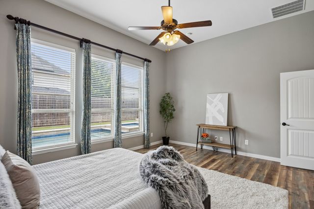 908 Mist Flower Drive, Little Elm, TX 75068
