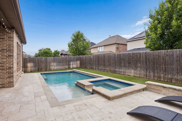 908 Mist Flower Drive, Little Elm, TX 75068