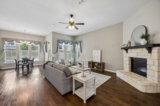 908 Mist Flower Drive, Little Elm, TX 75068