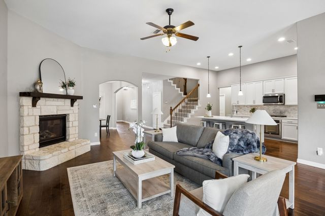 908 Mist Flower Drive, Little Elm, TX 75068