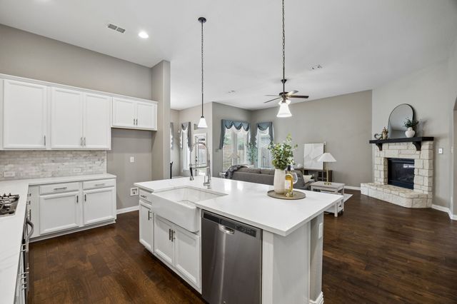 908 Mist Flower Drive, Little Elm, TX 75068