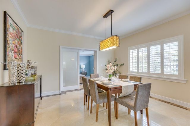 4323 N Bay Road, Miami Beach, FL 33140