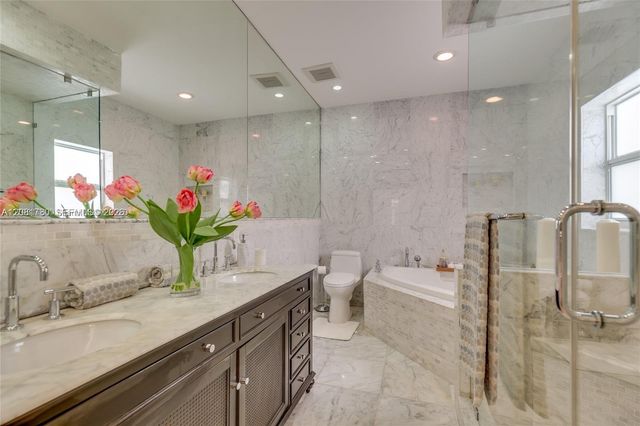 4323 N Bay Road, Miami Beach, FL 33140