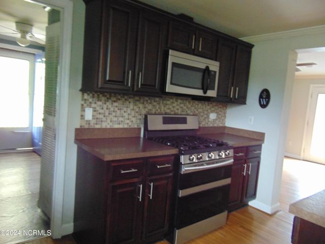 267 6th Street, Aurora, NC 27806