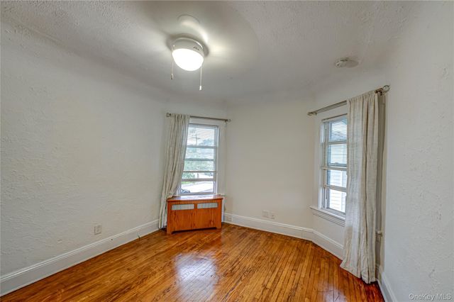 46 Lakewood Boulevard, Lynbrook, NY 11563