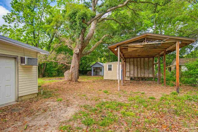 909 N 74th Ave, Pensacola, FL 32506