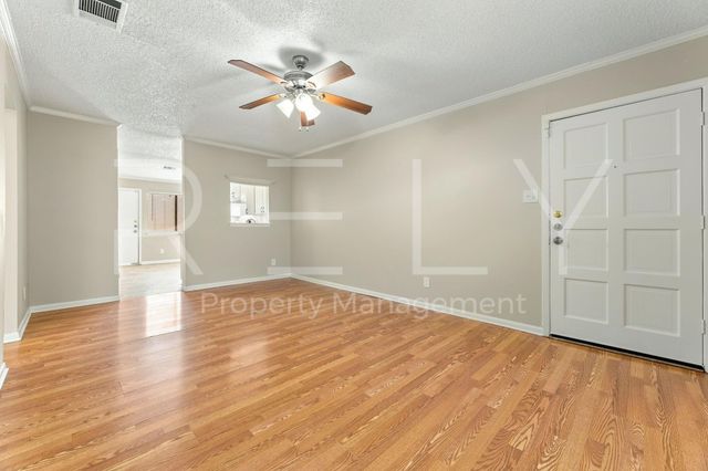 205 W William Cannon DR A, Austin, TX 78745