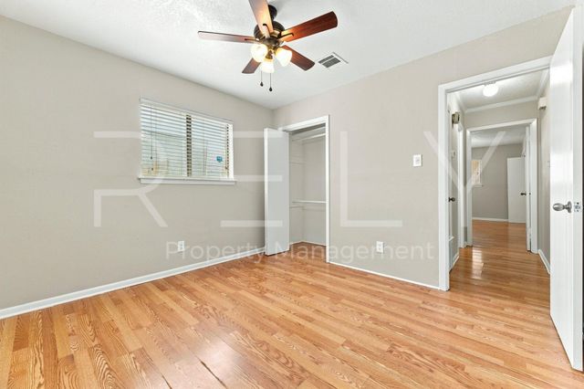 205 W William Cannon DR A, Austin, TX 78745