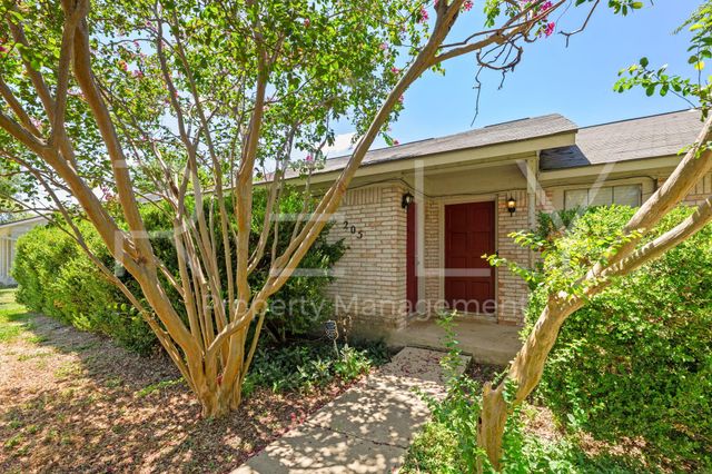 205 W William Cannon DR A, Austin, TX 78745