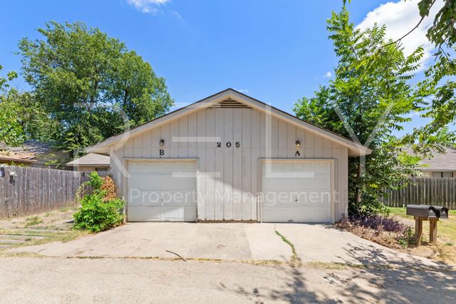 205 W William Cannon DR A, Austin, TX 78745