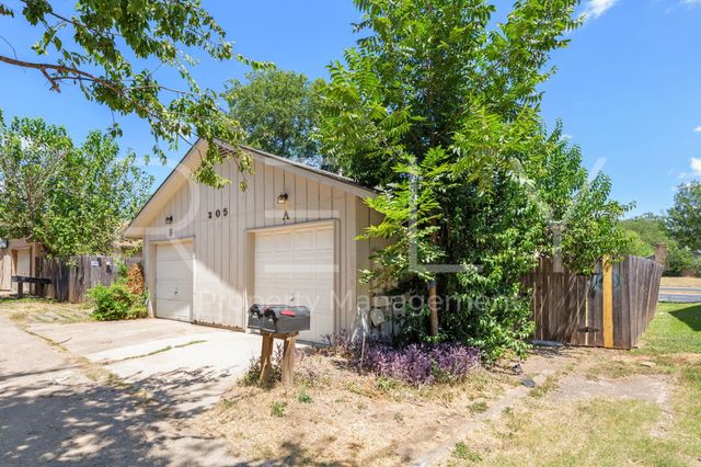 205 W William Cannon DR A, Austin, TX 78745