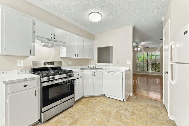 205 W William Cannon DR A, Austin, TX 78745