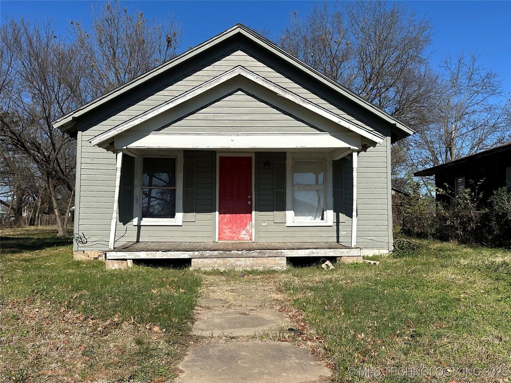 623 W 15th Street, Okmulgee, OK 74447